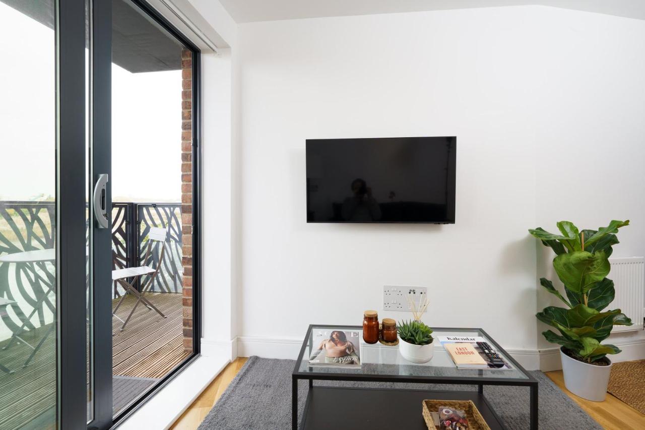 Ferienwohnung 1 Bed Flat Near Canary Wharf, O2 London Exterior foto