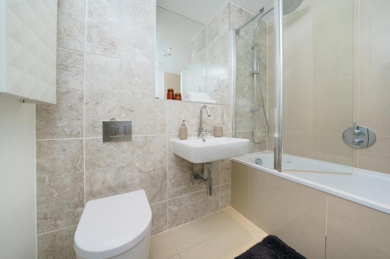 Ferienwohnung 1 Bed Flat Near Canary Wharf, O2 London Exterior foto
